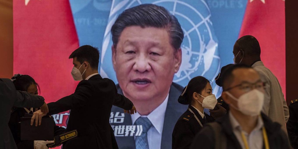 Çin otokrasisi kriz içinde